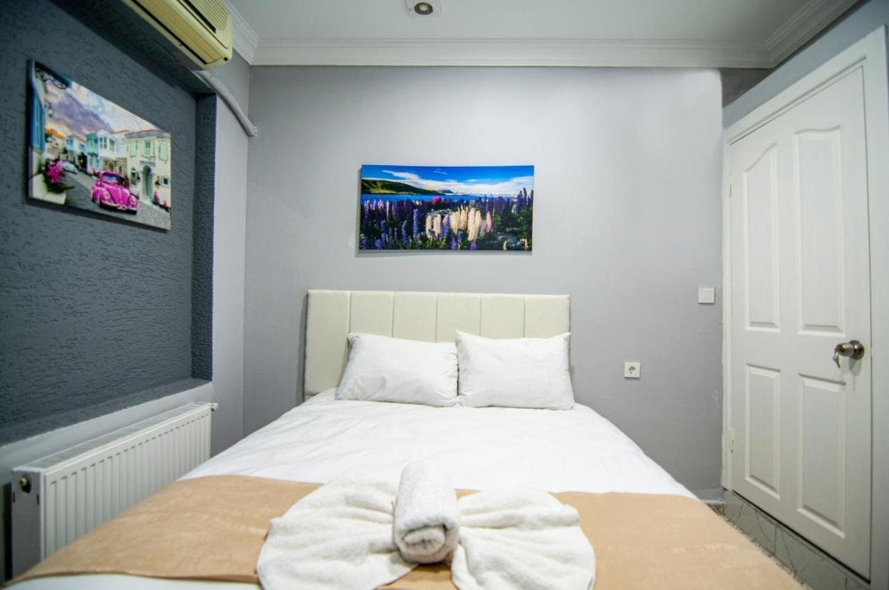 Palace 3*