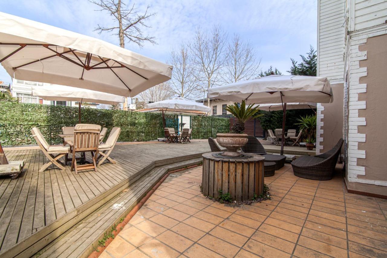Apartment In Historic Mansion In Beylerbeyi *
