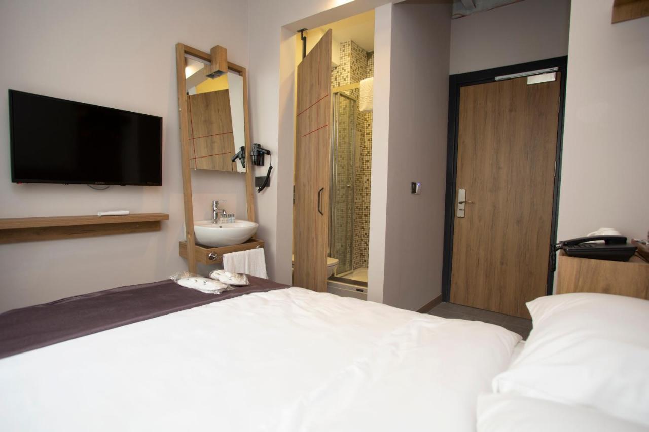 Jurnal Otel 2*