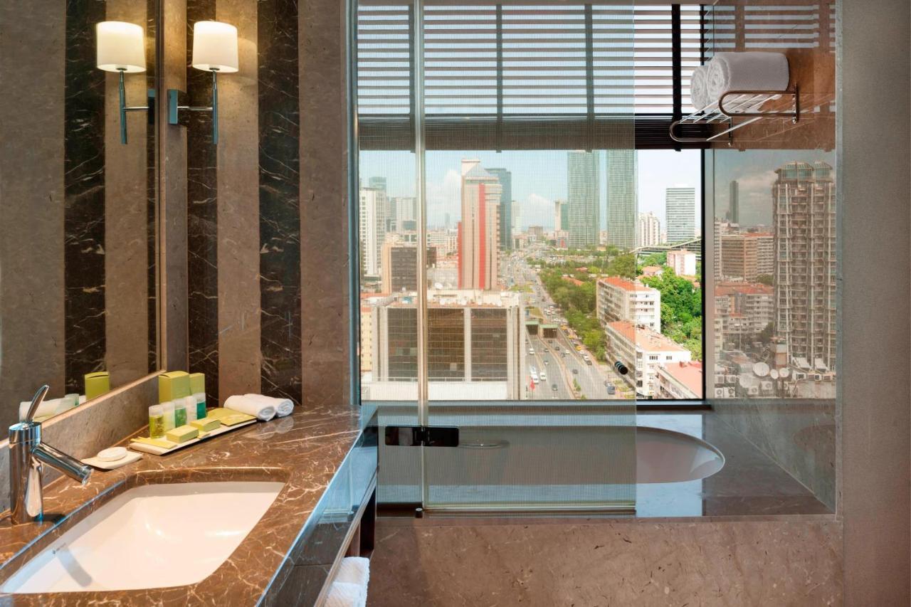 Renaissance Polat Bosphorus Hotel 5*