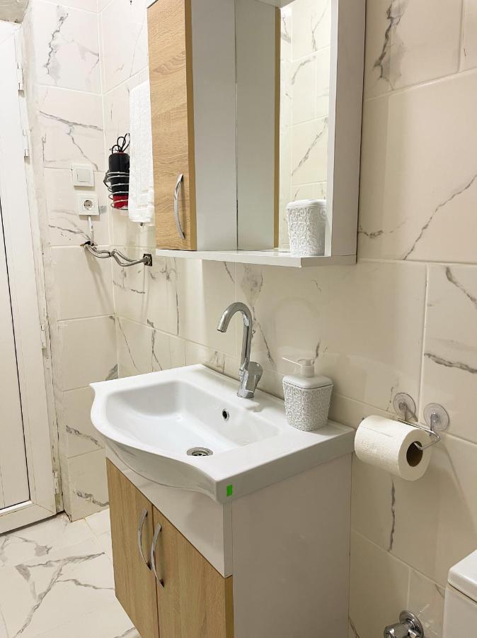 One Bedroom Close To Taksim Square 1 Apartment