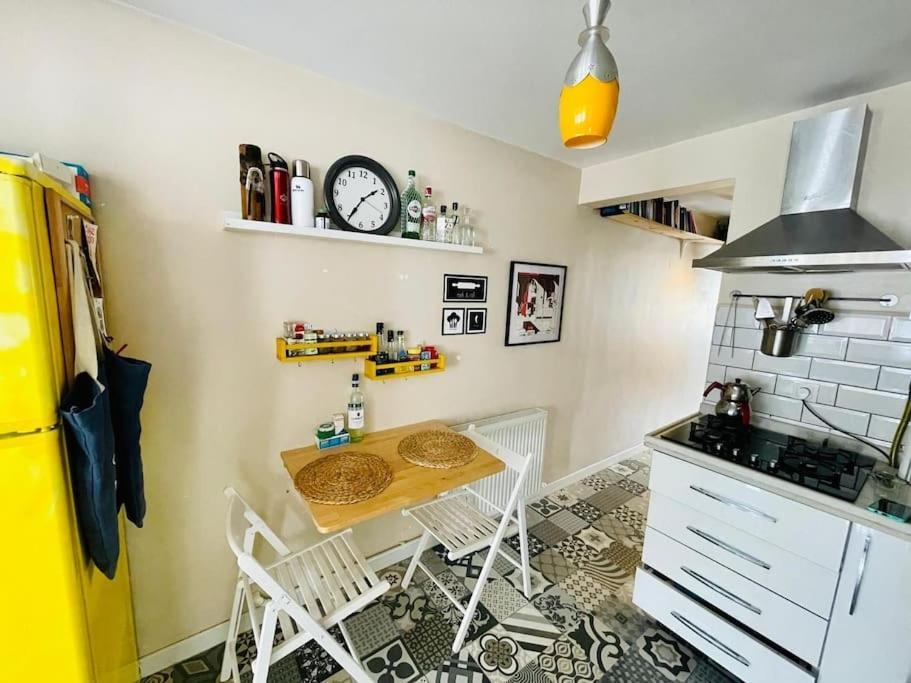 Apartment Terrace Flat In The Kadikoy Center