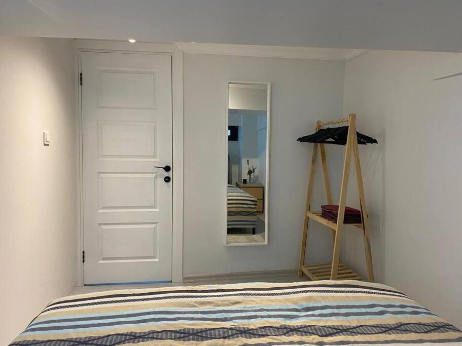 Renovated 2br Near Metro Apartment Istanbul
