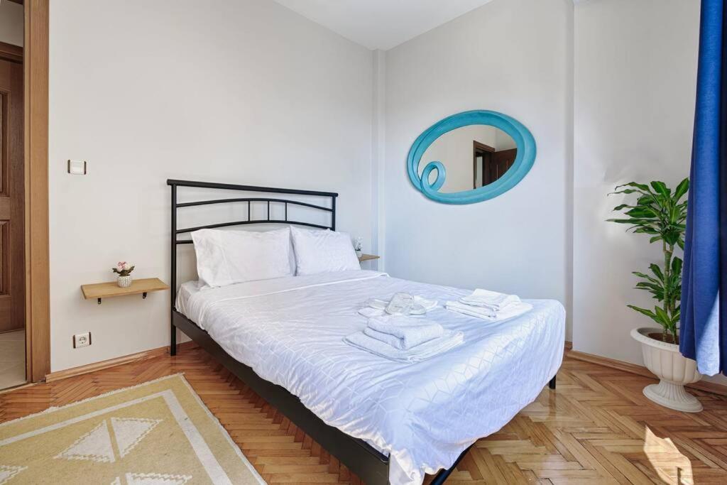 Apartment Gumussuyu By Azad Homes