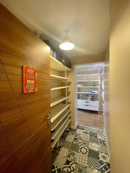Terrace Flat In The Kadikoy Center * Istanbul