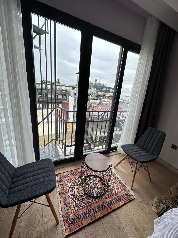Terrace 3*