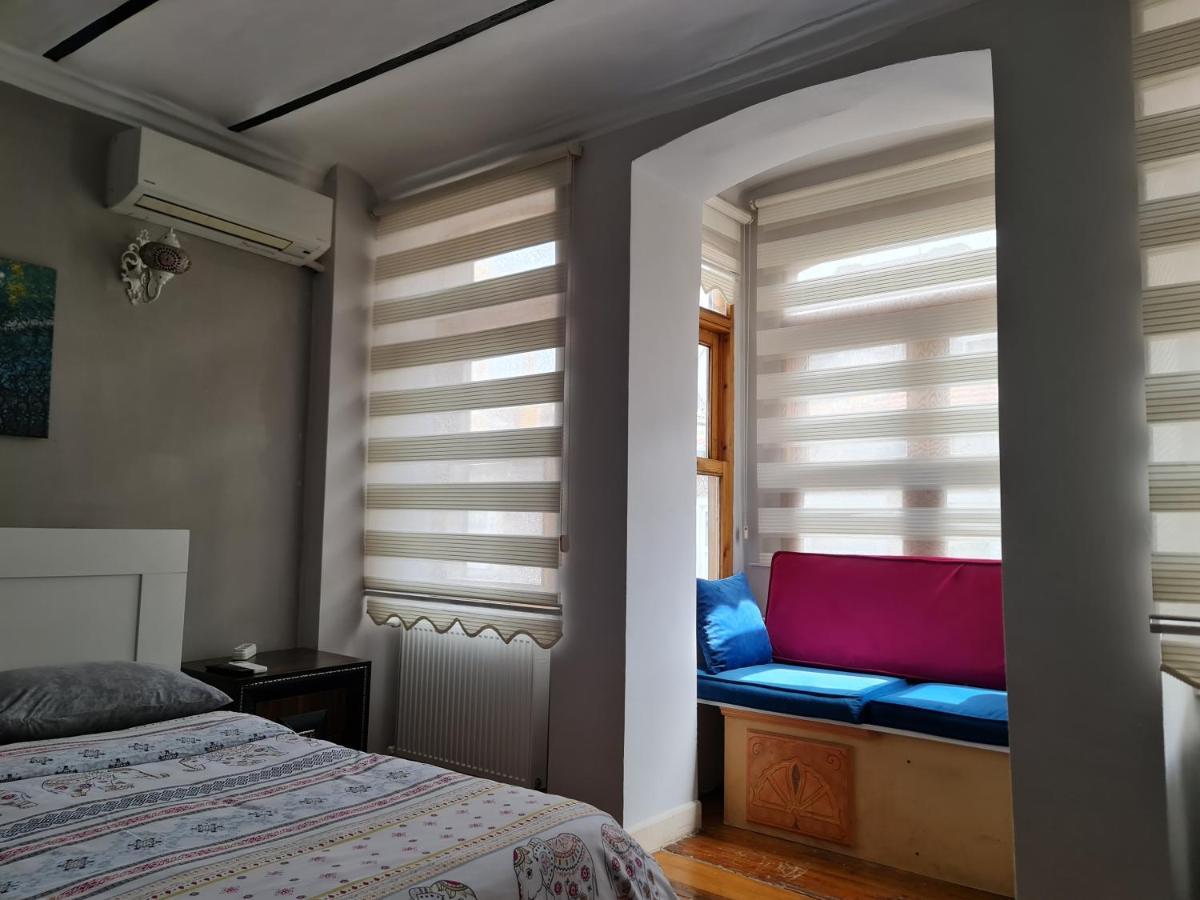 Peramira Apartment *