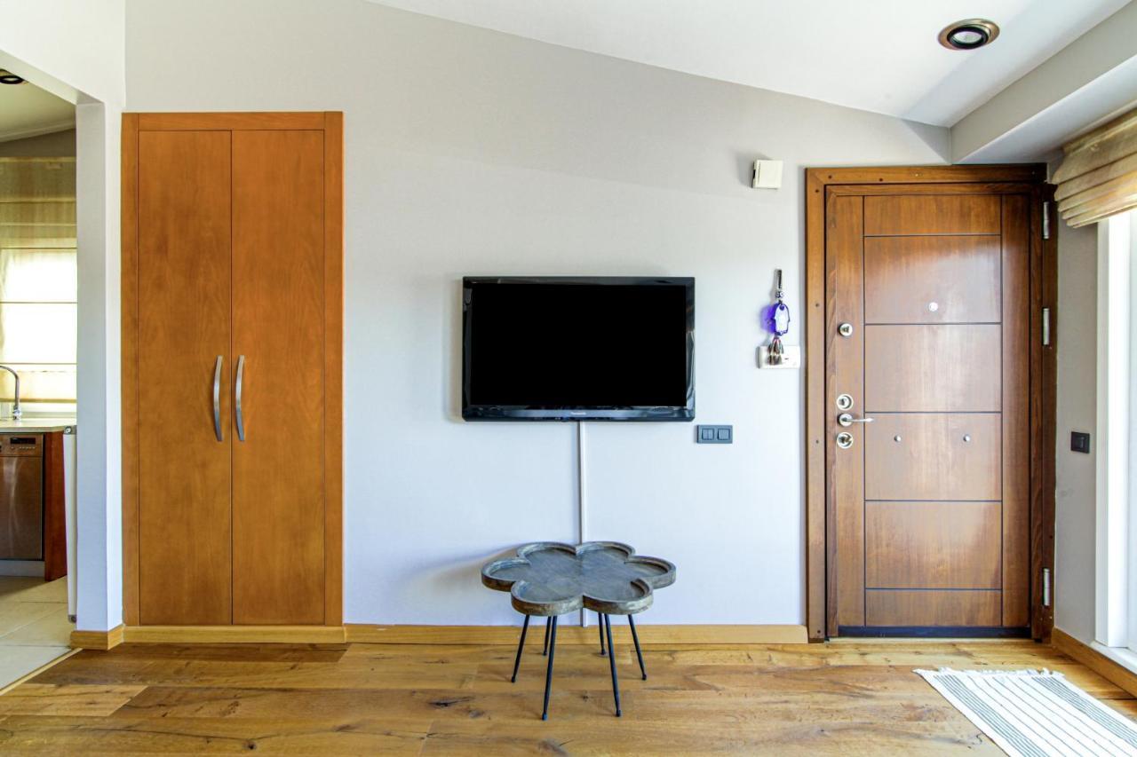 Apartment Bosphorus View Flat With Terrace In Arnavutkoy *