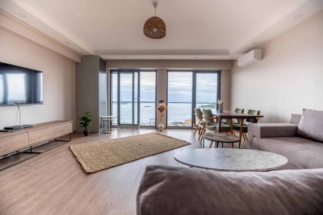 New And Modern Flat With Sea View Apartment Istanbul