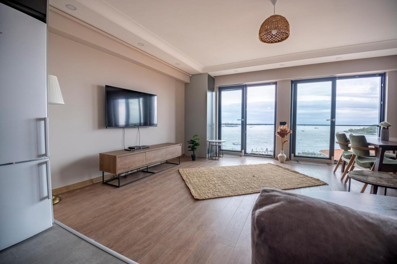 New And Modern Flat With Sea View Apartment Istanbul