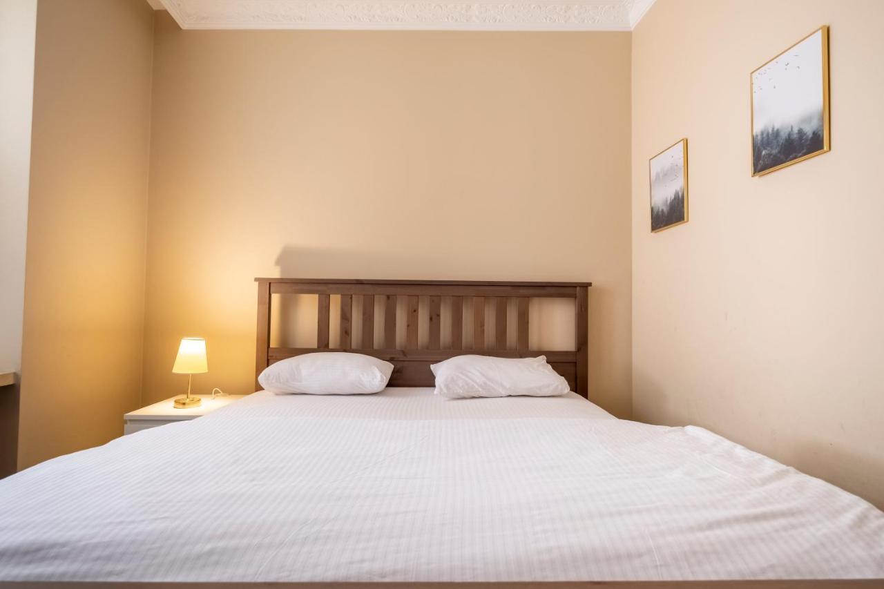 Apartment Designer Flat, 3br, 2ba *