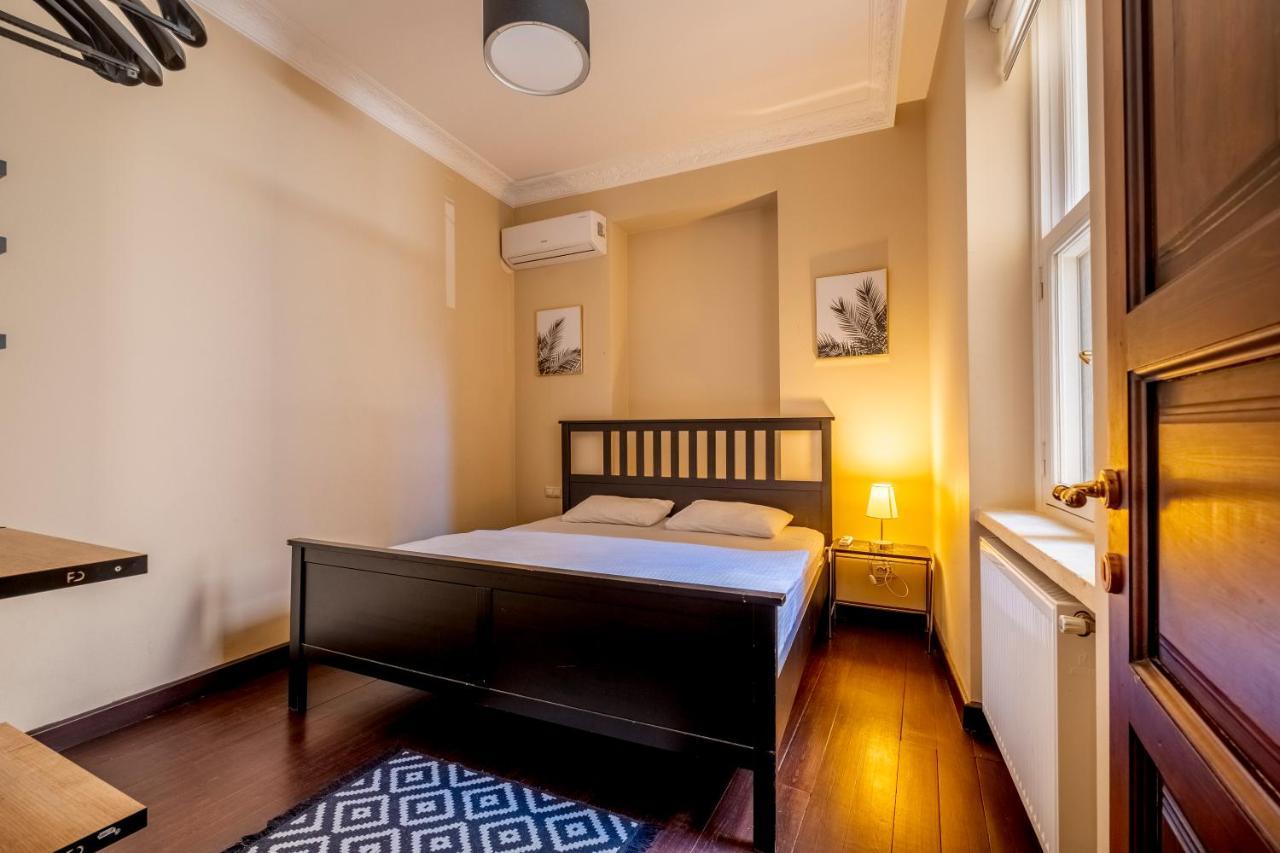 Apartment Designer Flat, 3br, 2ba *