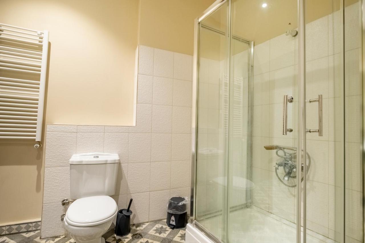 Designer Flat, 3br, 2ba * Istanbul