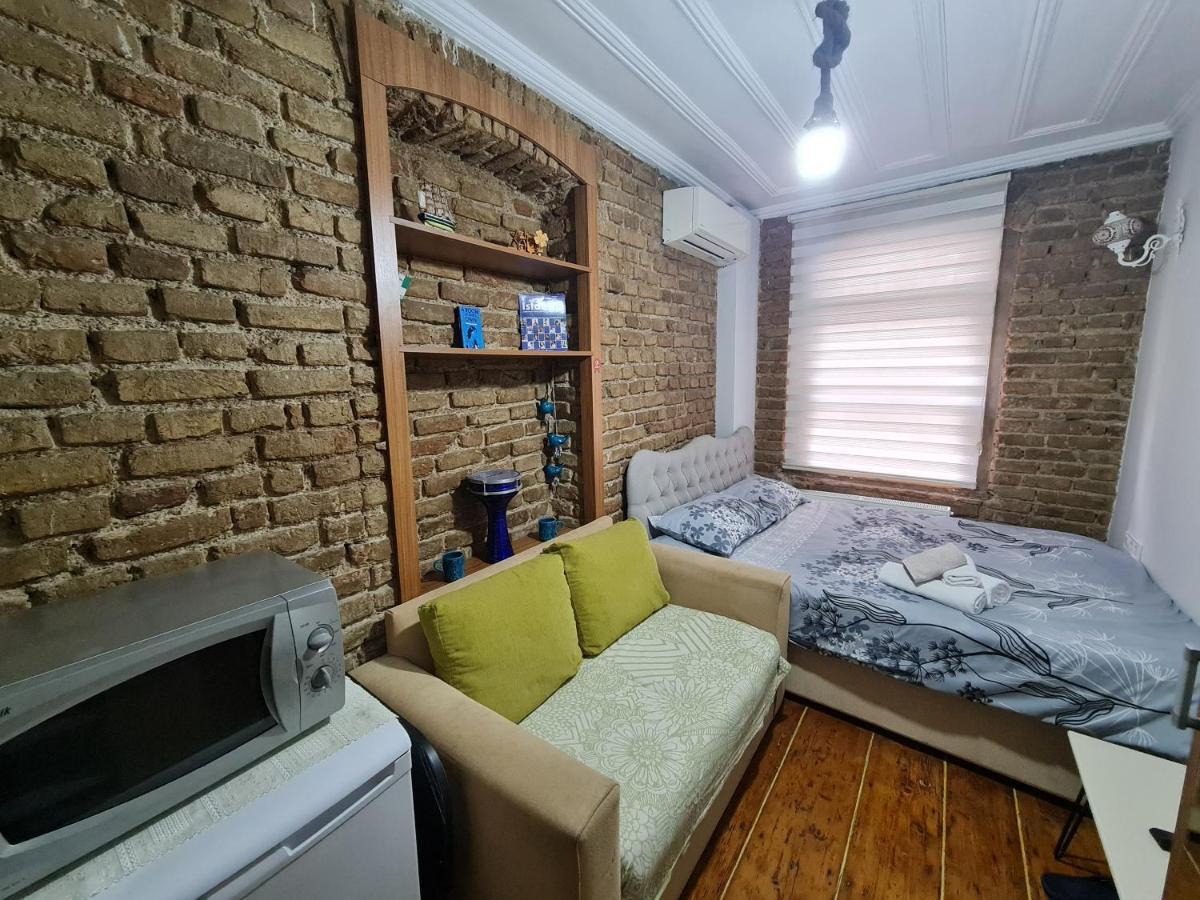 Peramira * Istanbul