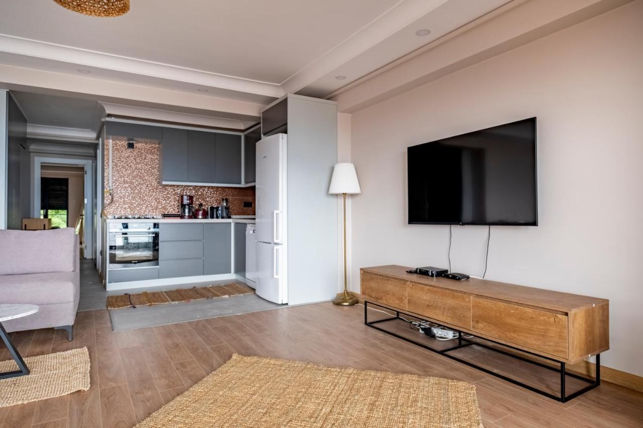 New And Modern Flat With Sea View Apartment *