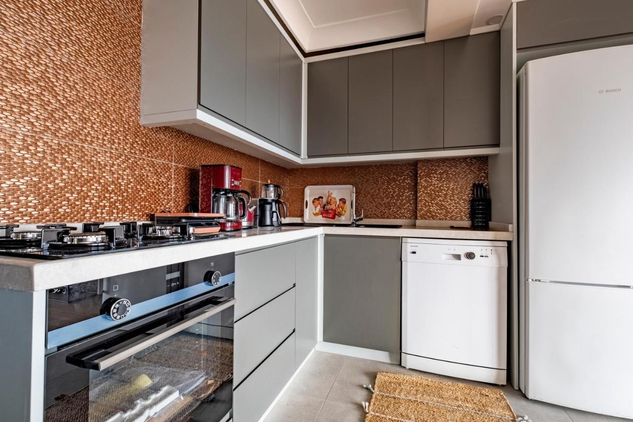 New And Modern Flat With Sea View * Istanbul