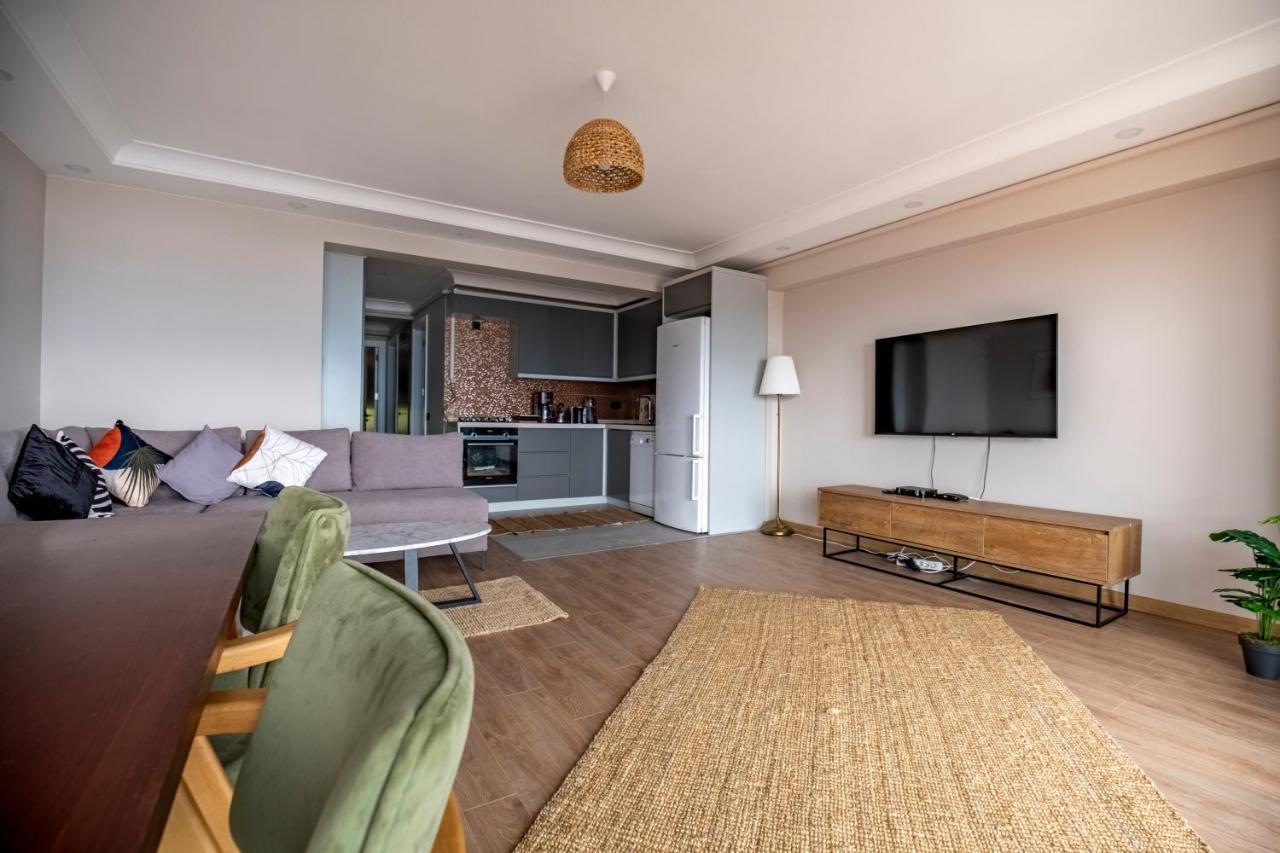New And Modern Flat With Sea View Apartment