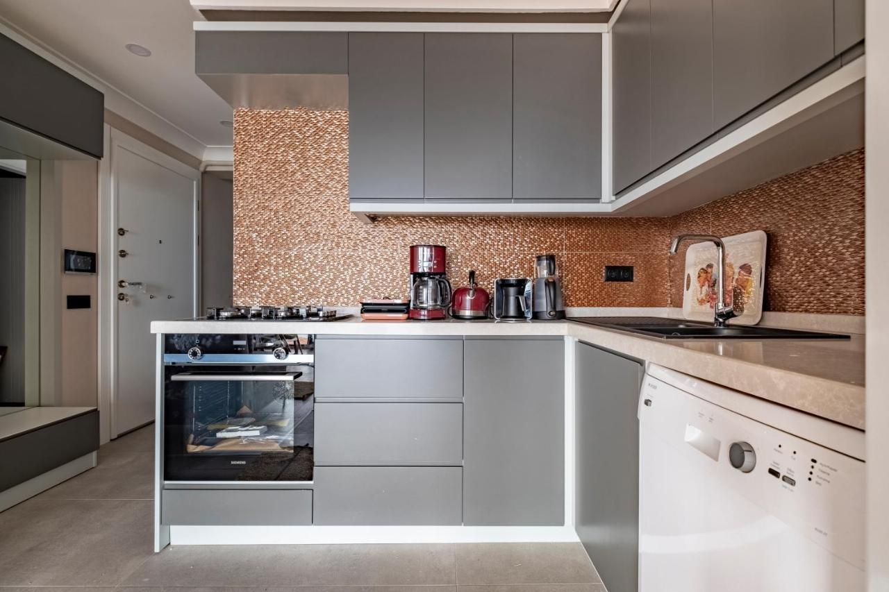 New And Modern Flat With Sea View Apartment