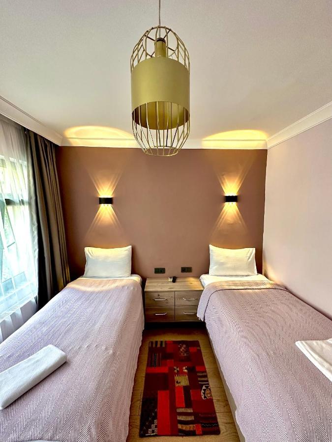 Terrace 3*