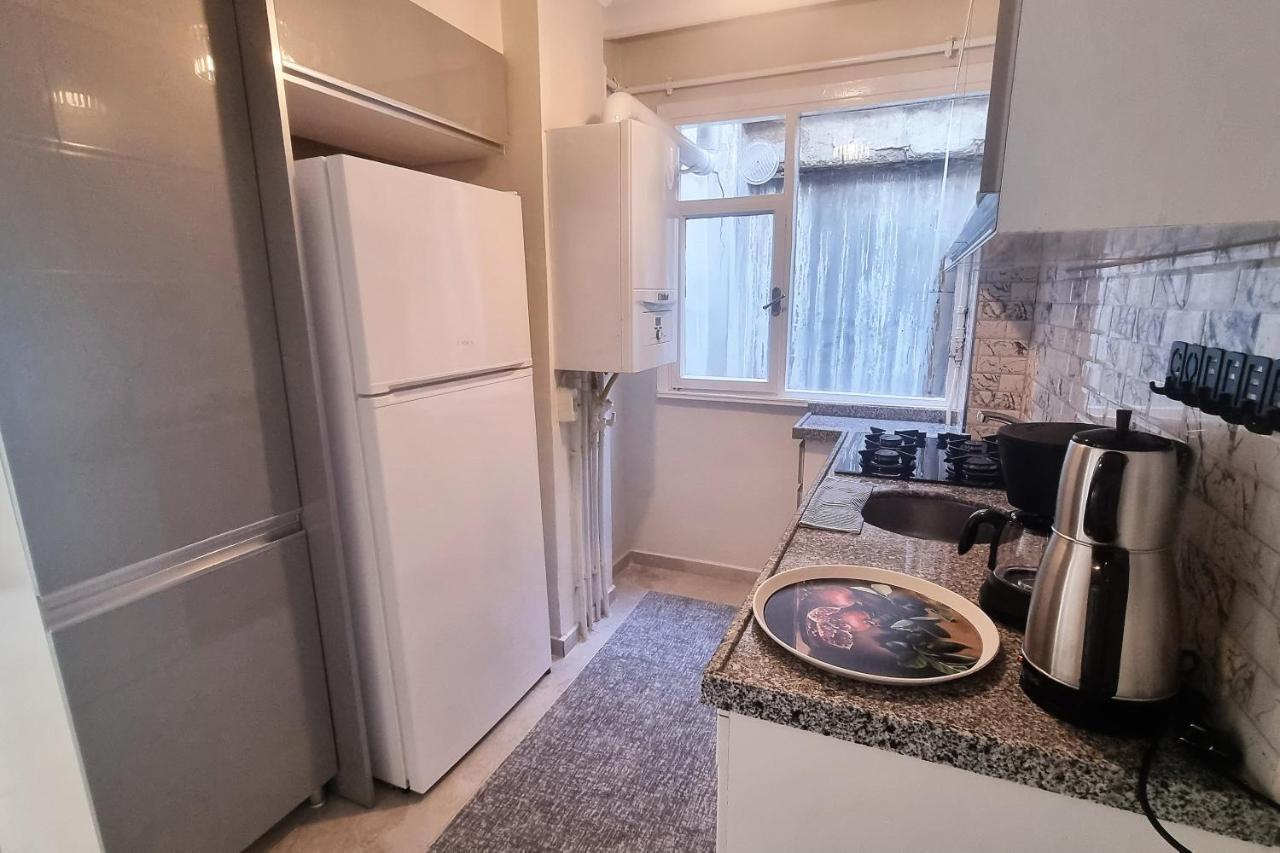 2 Bedroom - In The Hearth Of Kadikoey Istanbul