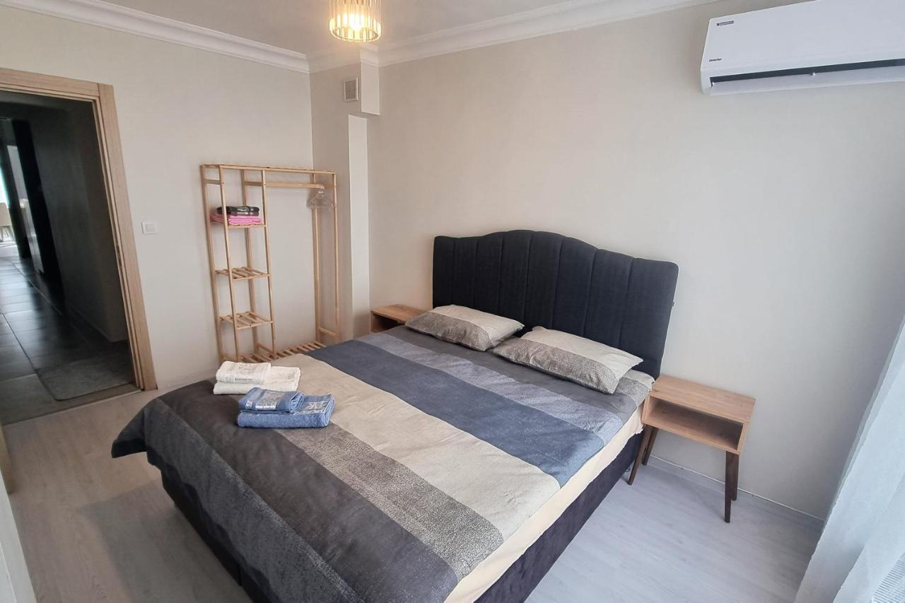 2 Bedroom - In The Hearth Of Kadikoey Istanbul