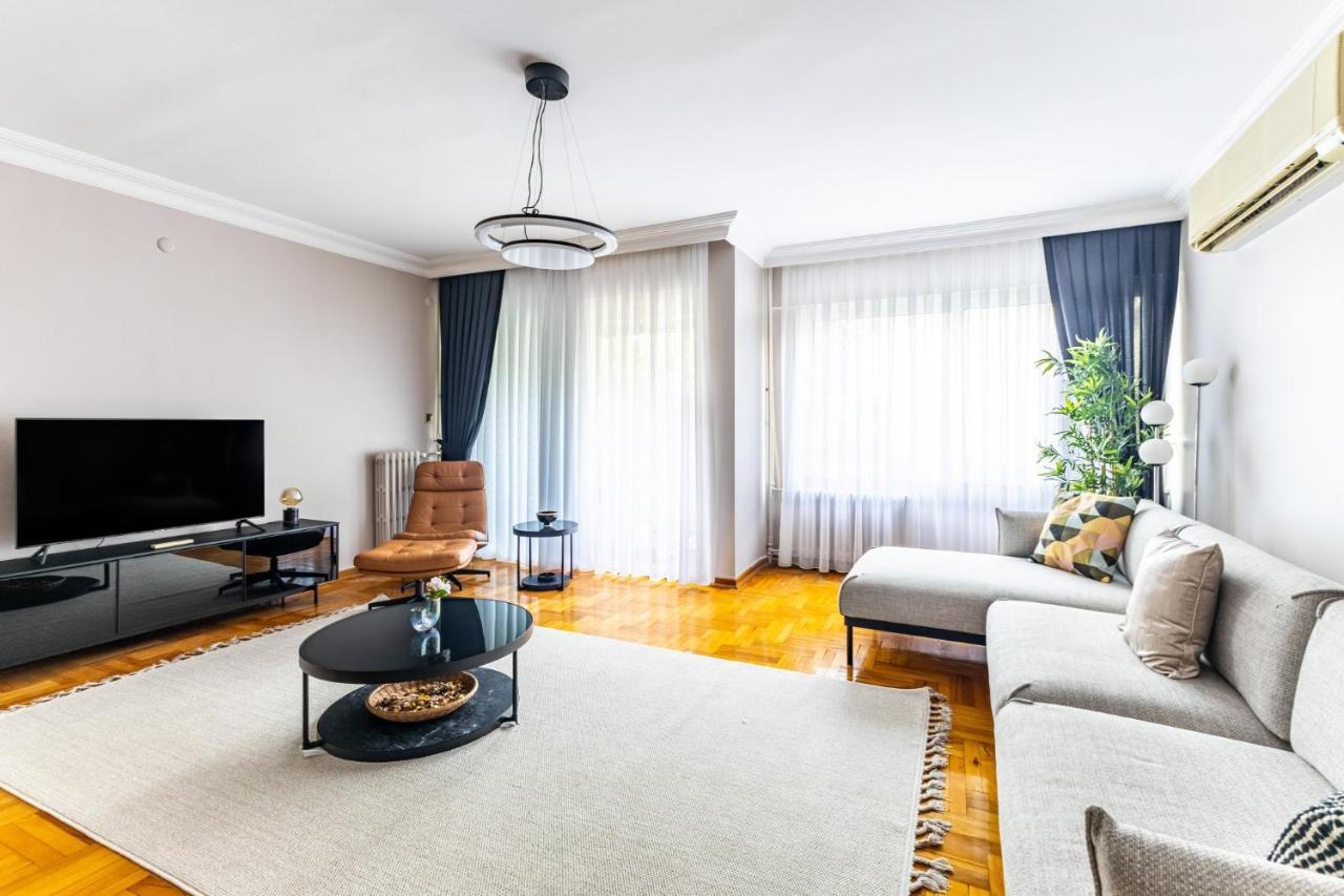 Chic Spacious Flat W Balcony 5 Min To Moda Coast