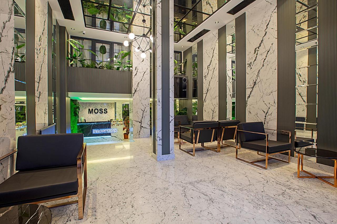 Moss Aparthotel 4*