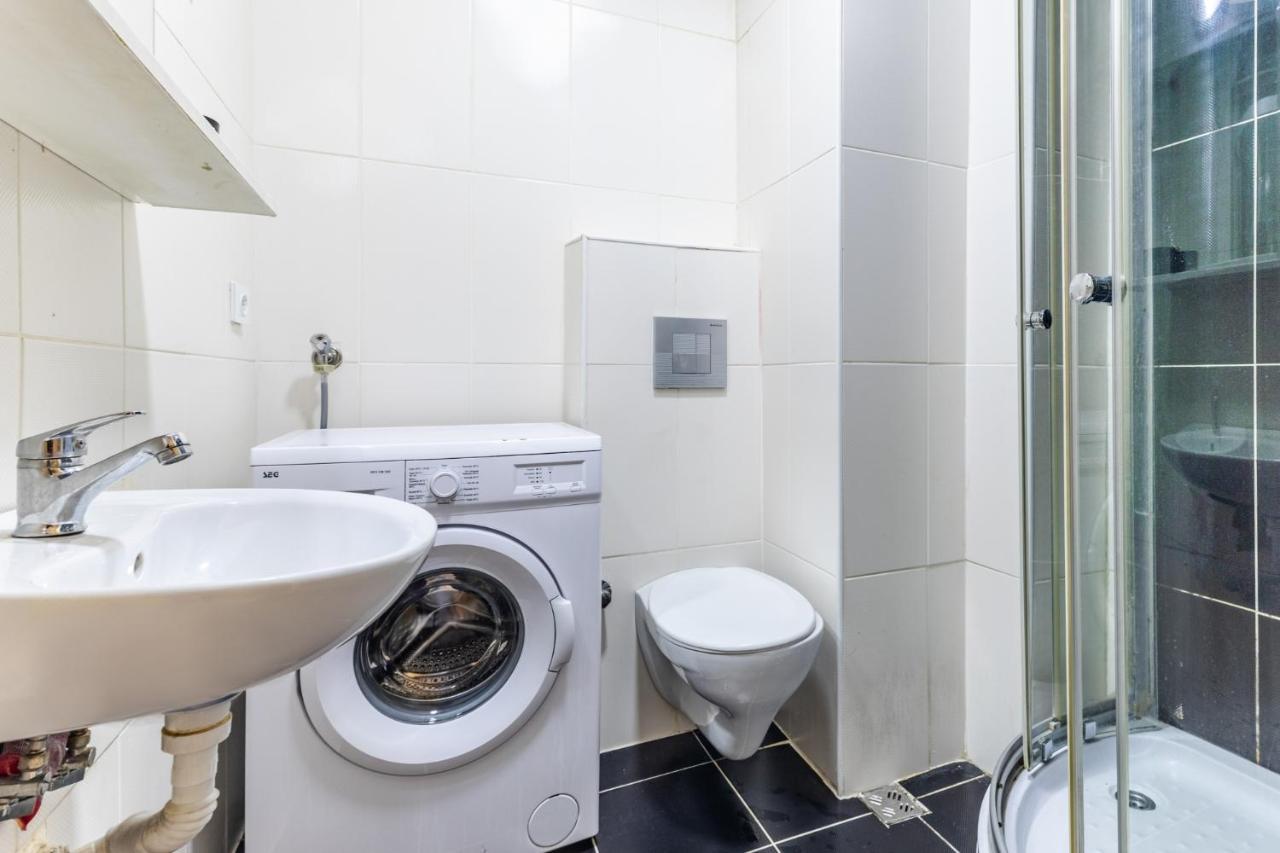 Cozy And Modern Studio With View In Atasehir