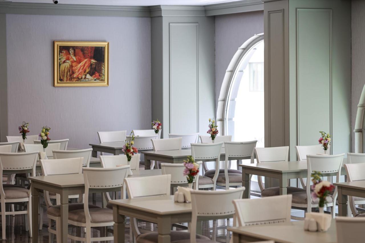 Nova Plaza Orion Hotel 4*