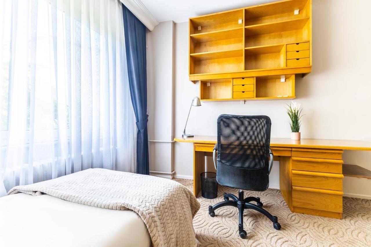 Chic Spacious Flat W Balcony 5 Min To Moda Coast *