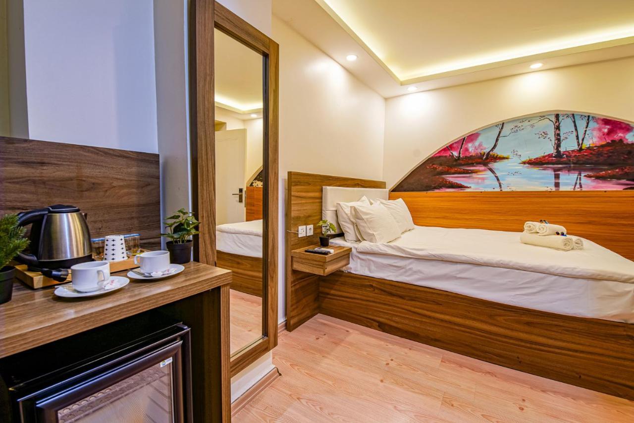 Mitani * Istambul