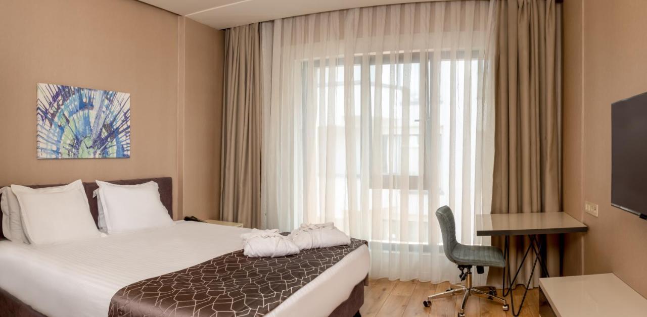 Aparthotel Elm 2*