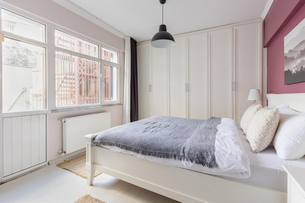 Stylish Apartment *