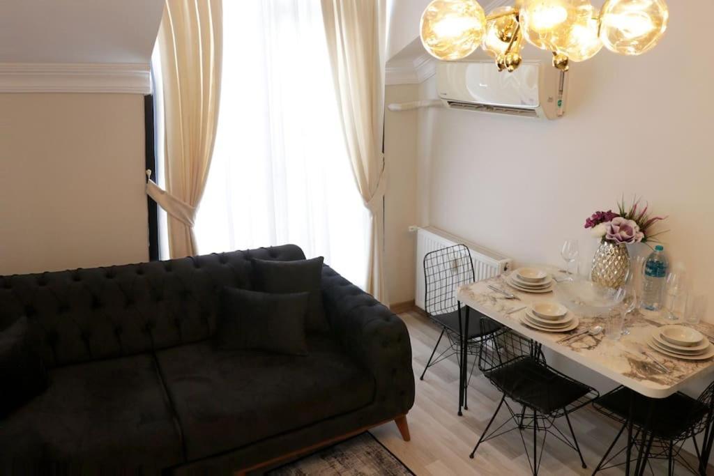 Fully Equipped Apartment *