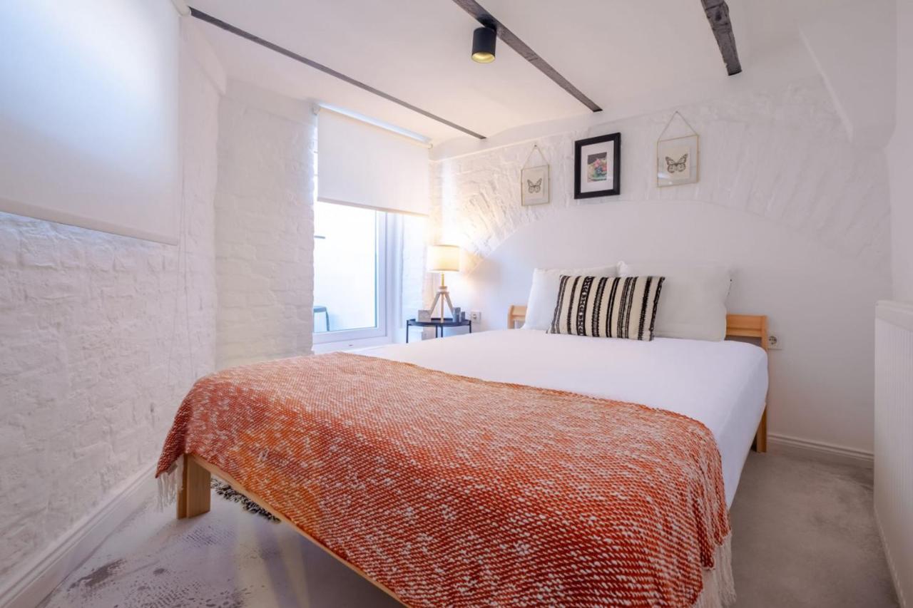 Vibrant Flat 5 Minutes Walk To Istiklal In Beyoglu Apartment