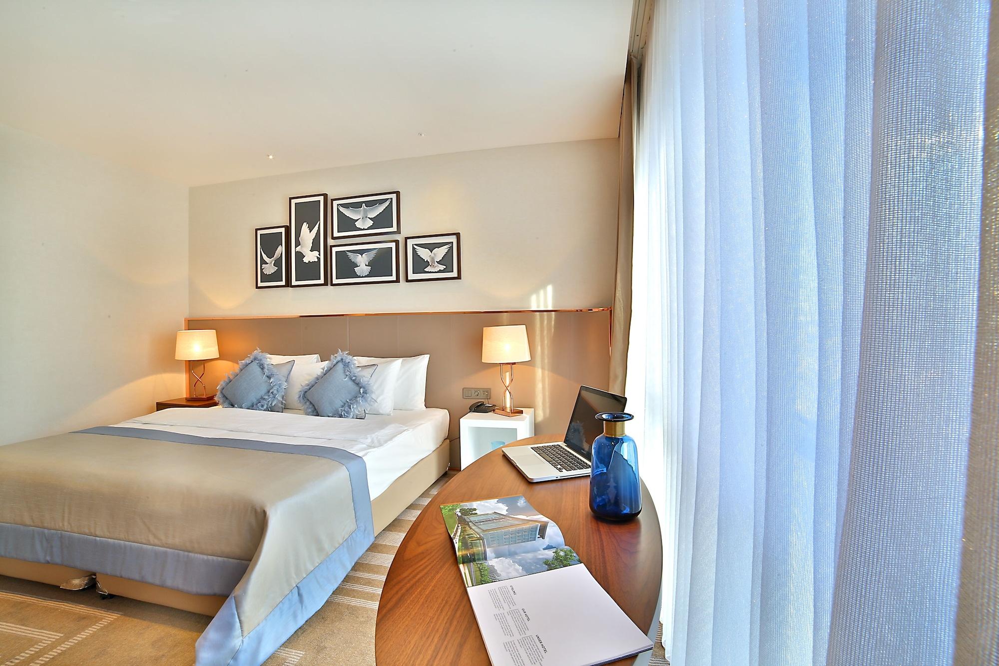 Lionel Otel