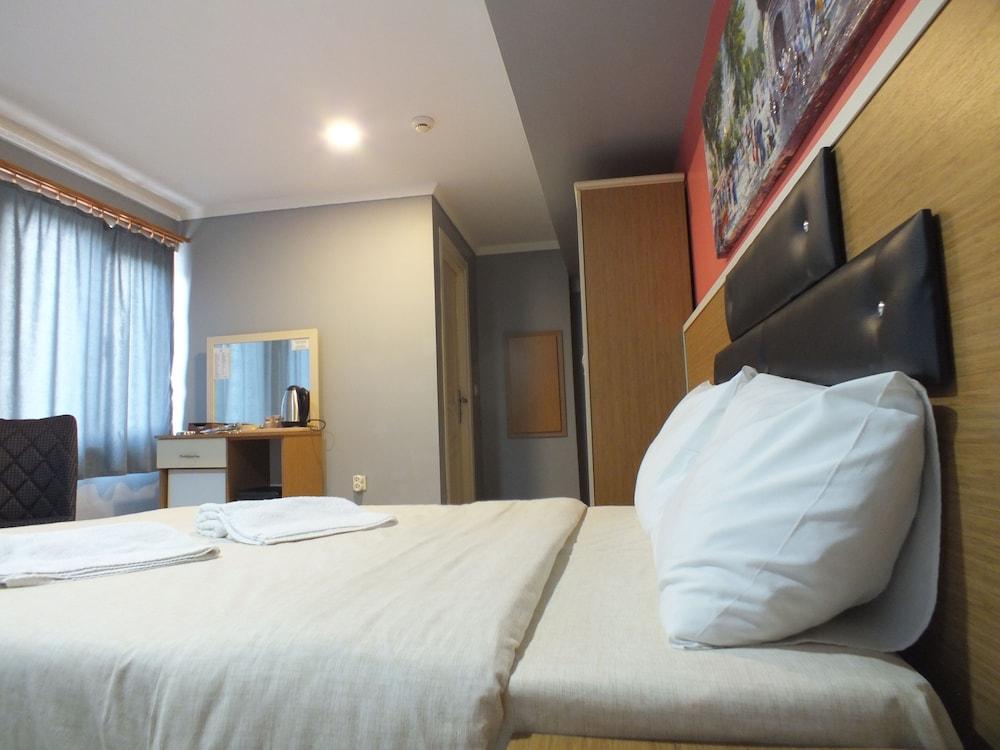Naila Otel