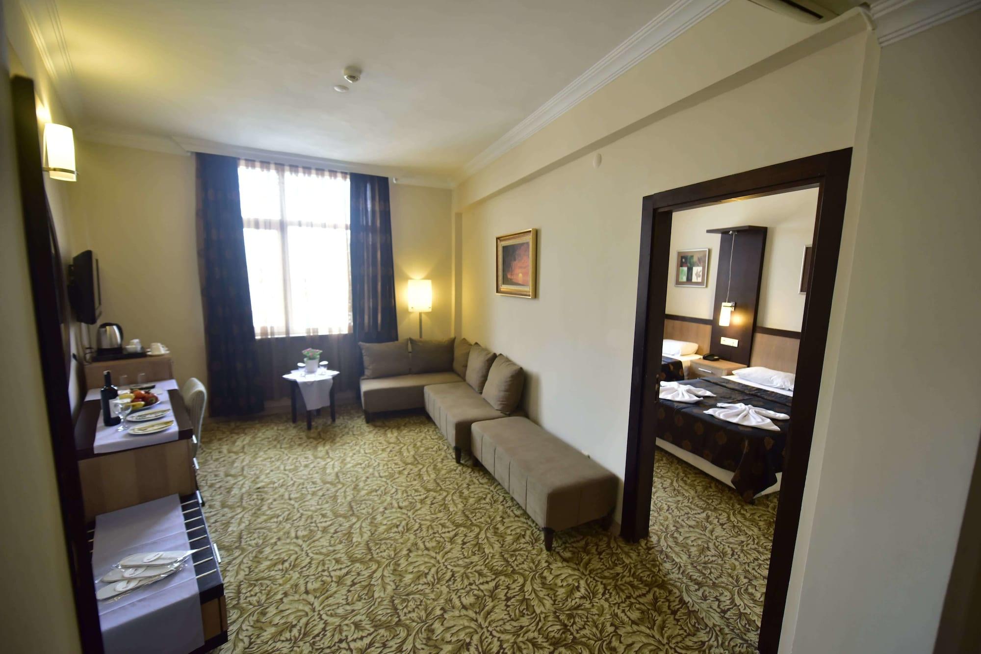 Topkapi Hotel 3*