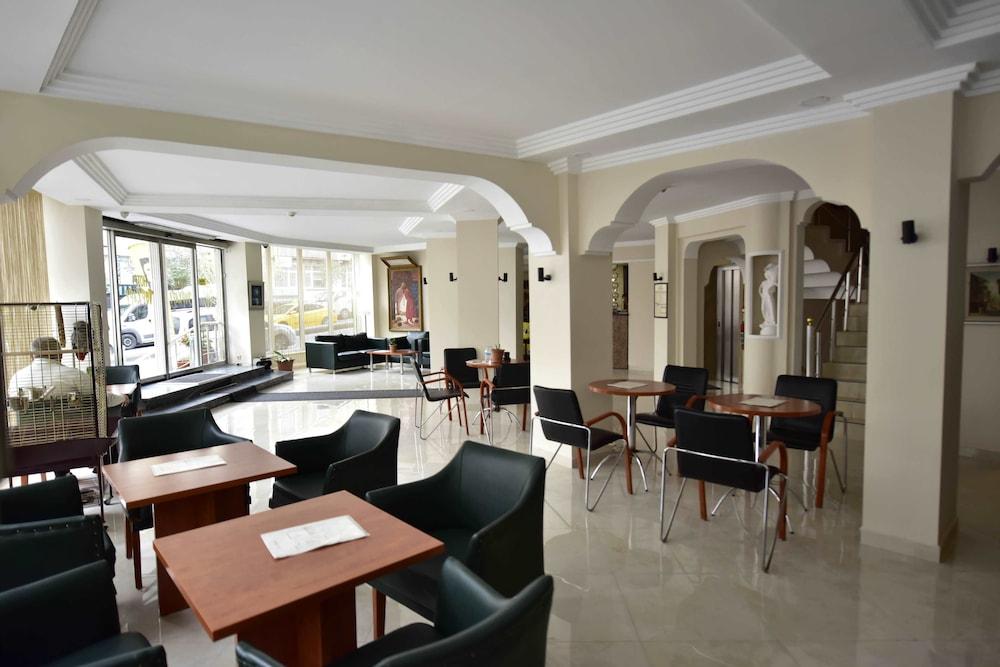 Topkapi Hotel