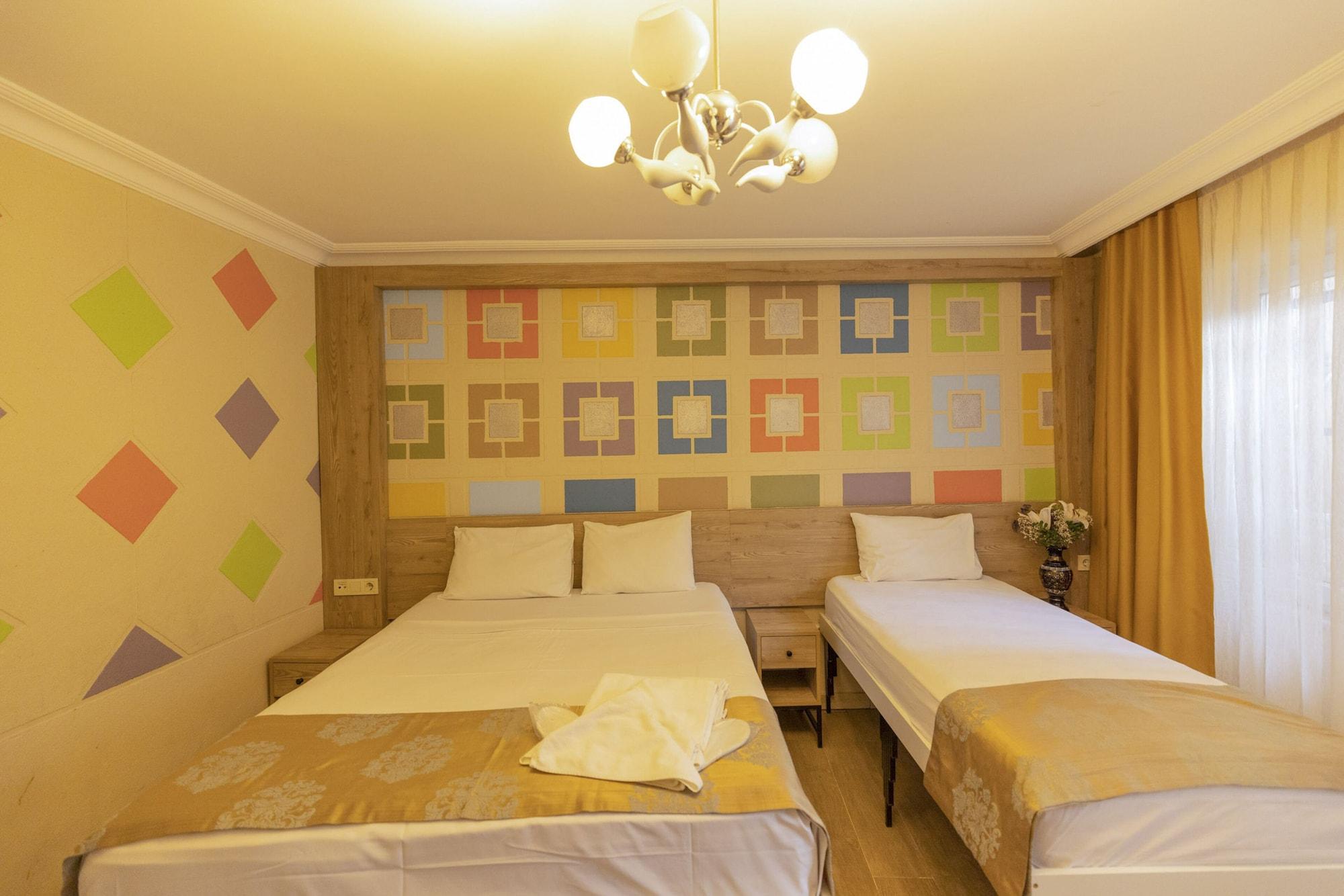 De Maree Hotel 3*