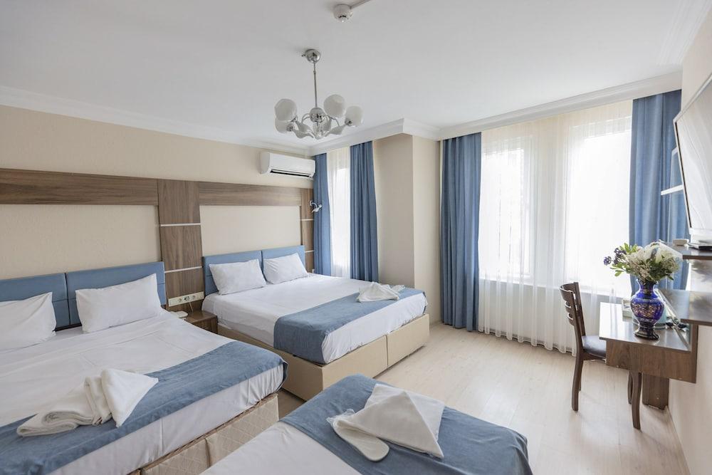 De Maree Hotel 3*