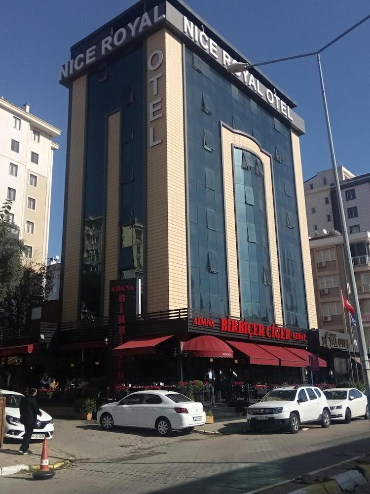 Hotel Royal