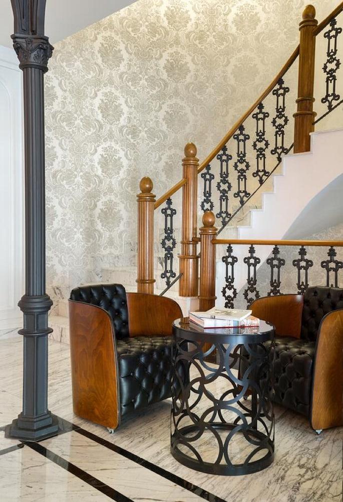 Metropolitan Taksim Hotel 4*