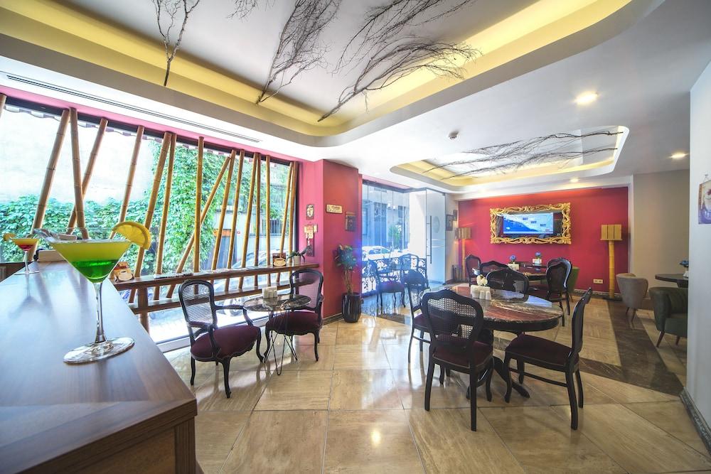 Hotel Elegance