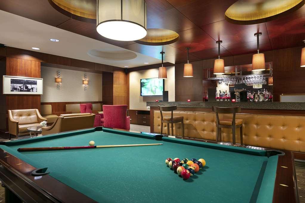 Titanic Business Kartal Hotel