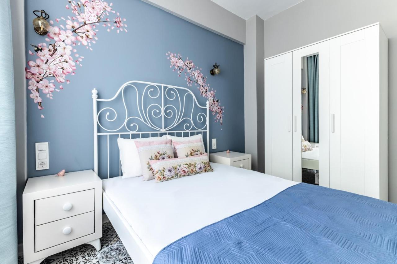 Peaceful Flat W Garden View Balcony In Kadikoy *