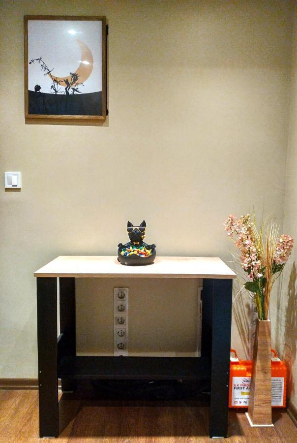 Apartment Cosy 2nd Floor Flat At The Heart Of Kadikoy