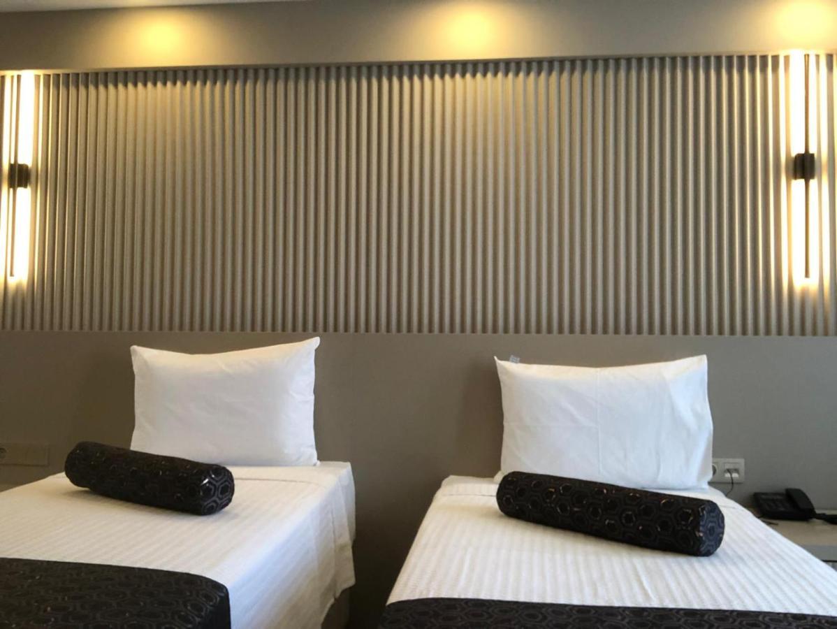 Hotel Grand Iska Palace *