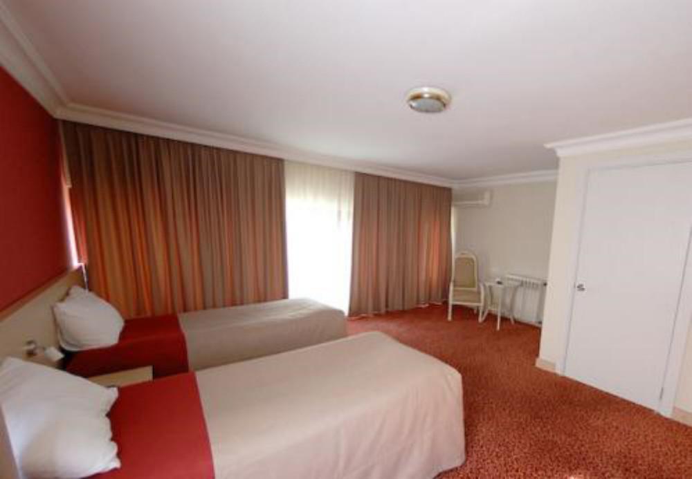 Blanche & Garden Pool Hotel 3*