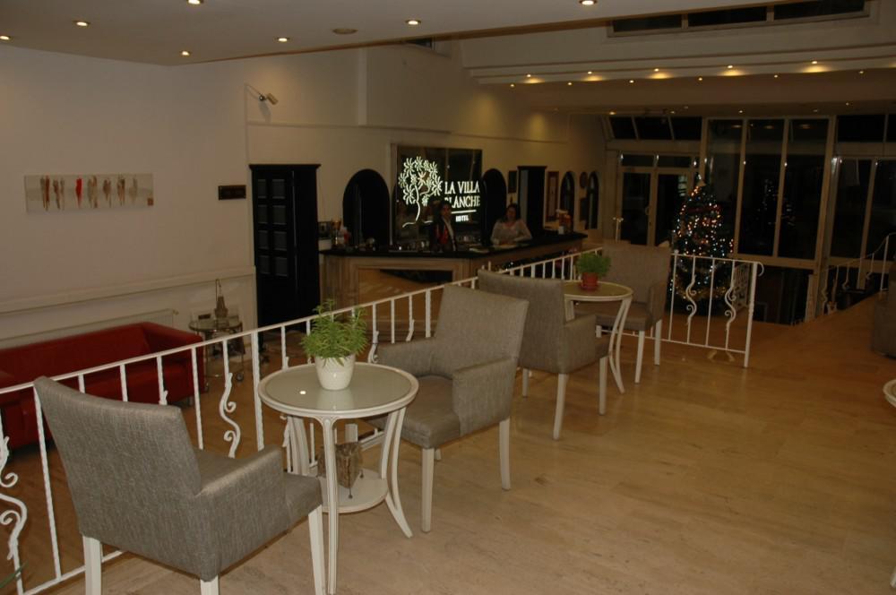 Blanche & Garden Pool Hotel 3*